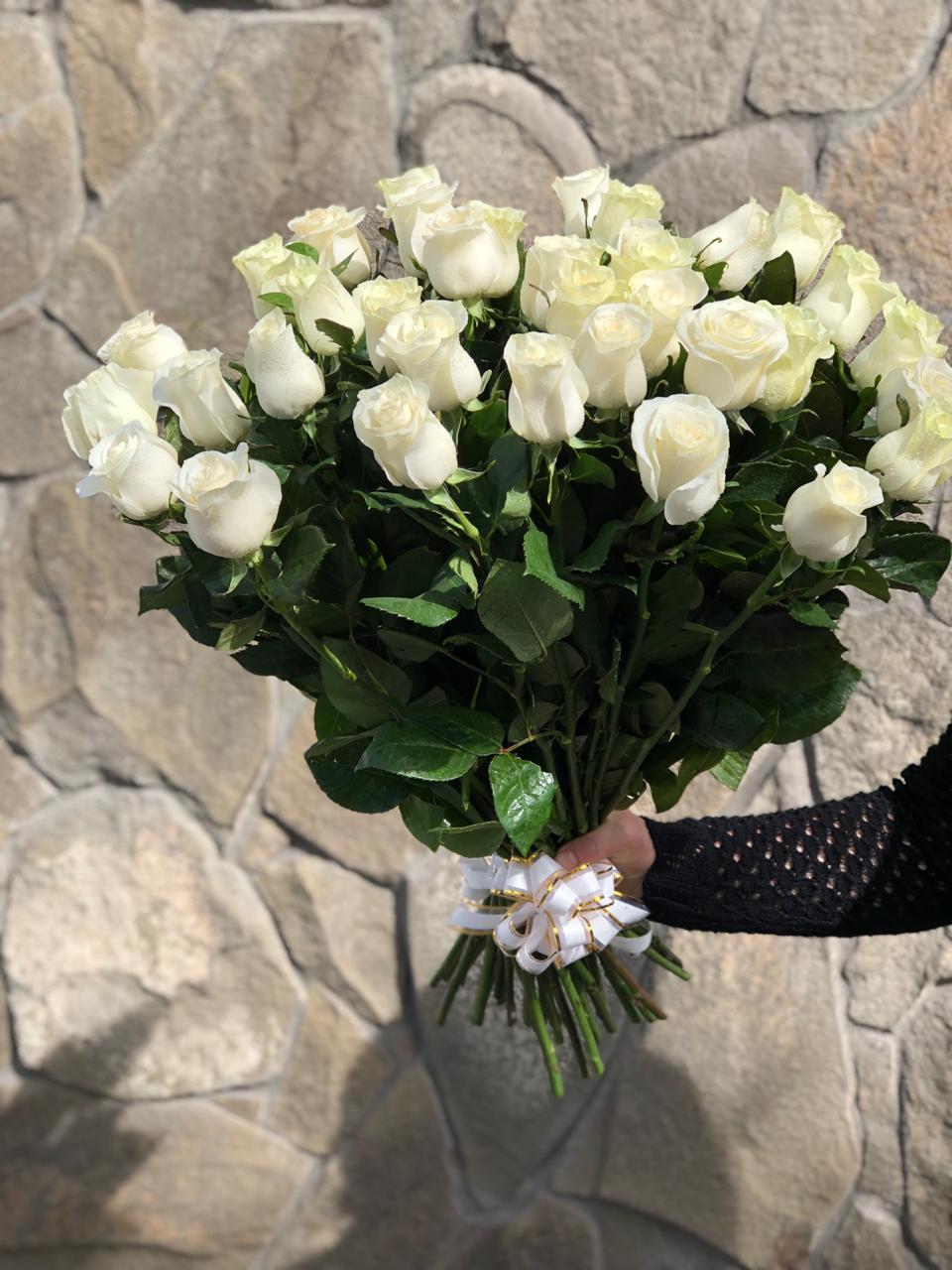 Букет из Белых роз