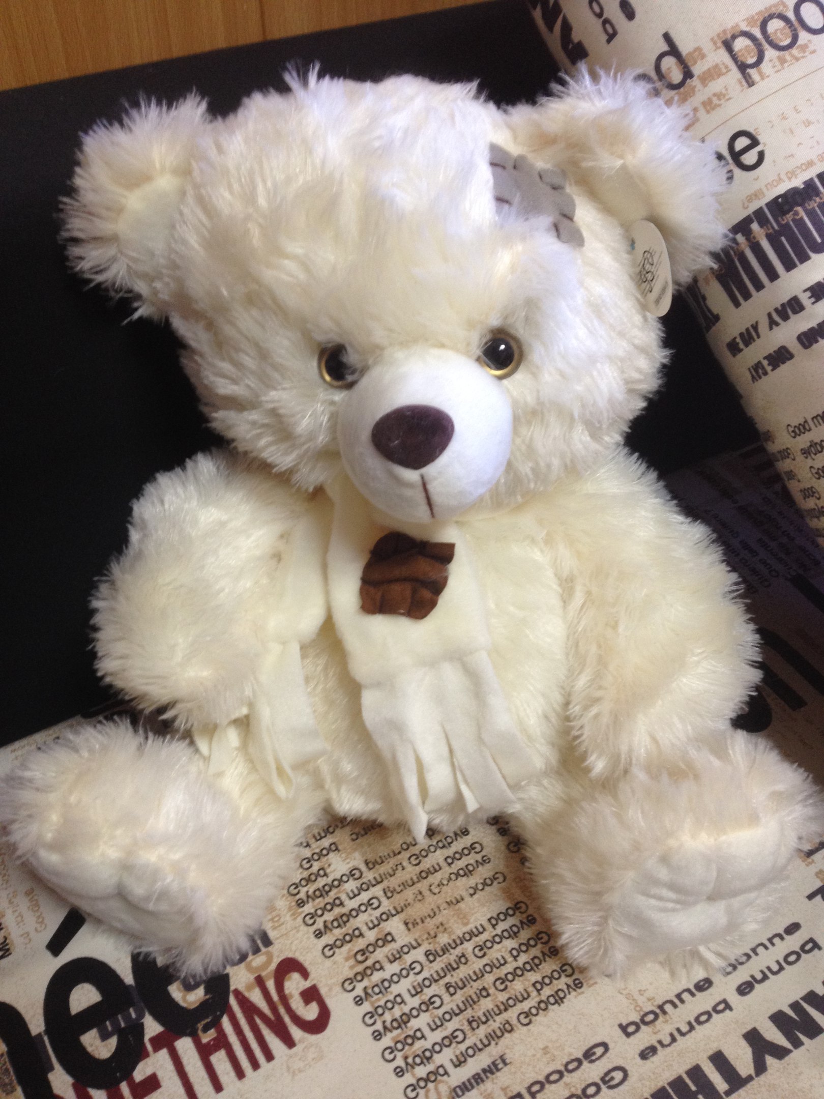 Белый мишка с  шарфиком