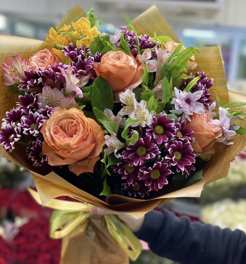 Скромная улыбка